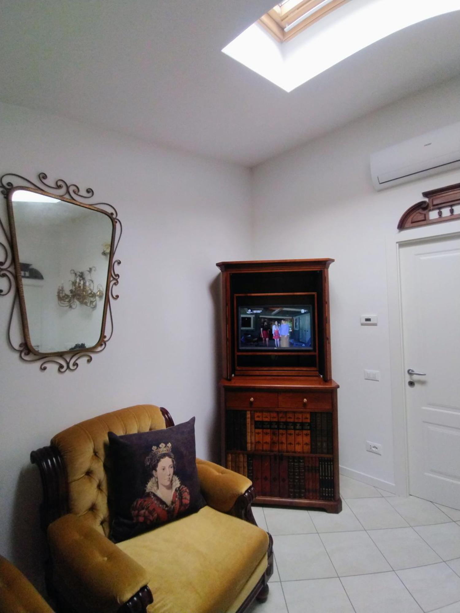 Mansarda Di Masha Apartment Villongo Exterior photo