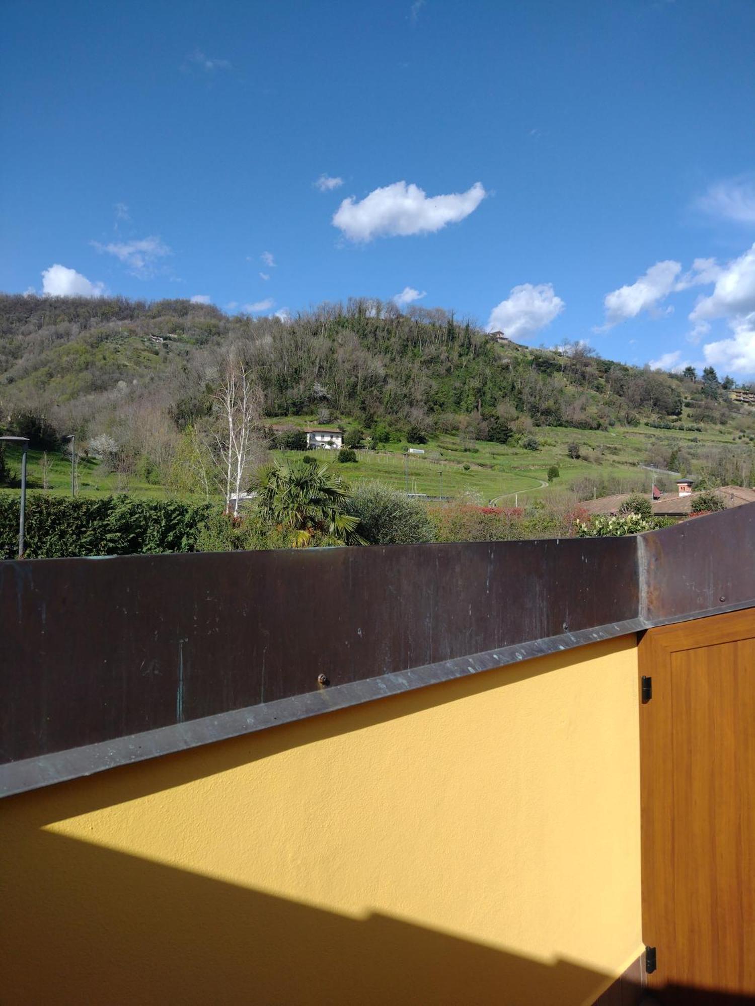 Mansarda Di Masha Apartment Villongo Exterior photo